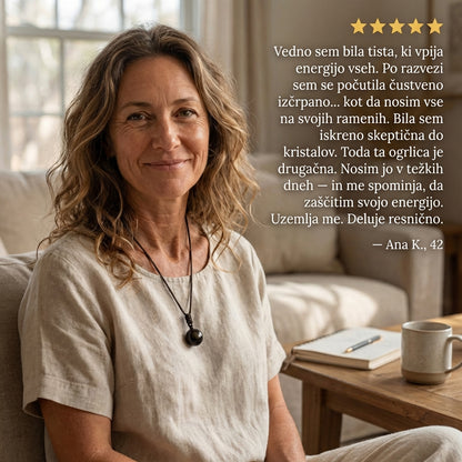 Obesek »Sfera« iz zlatnega obsidijana